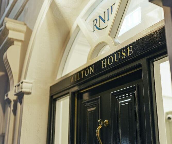 فندق Wilton House