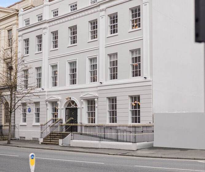 فندق Wilton House