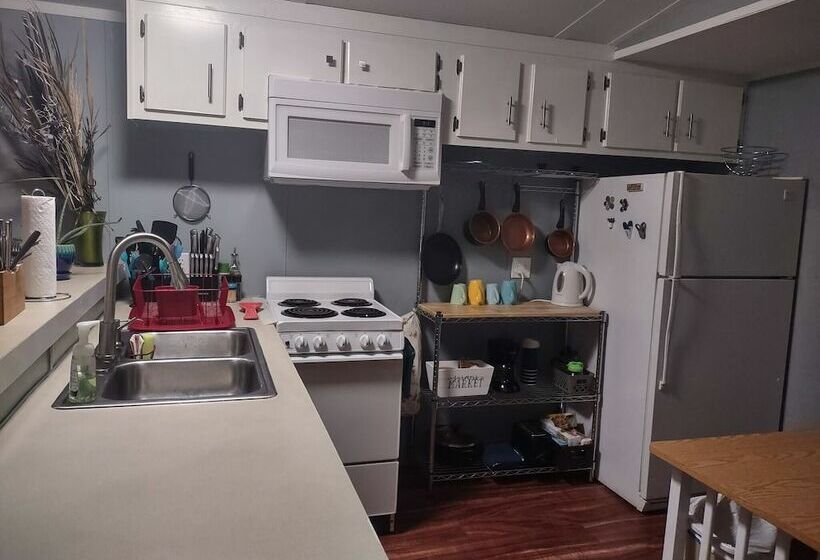 펜션 Clean, Cozy Home W Kitchen Near I 24 Pet Friendly