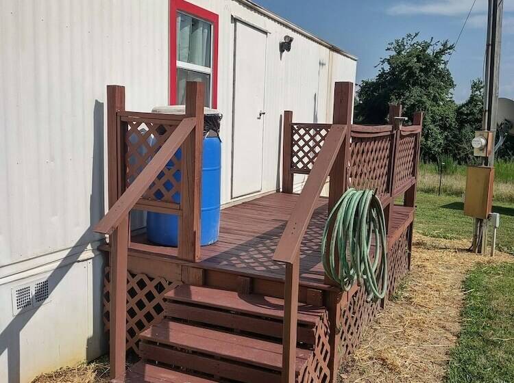 펜션 Clean, Cozy Home W Kitchen Near I 24 Pet Friendly