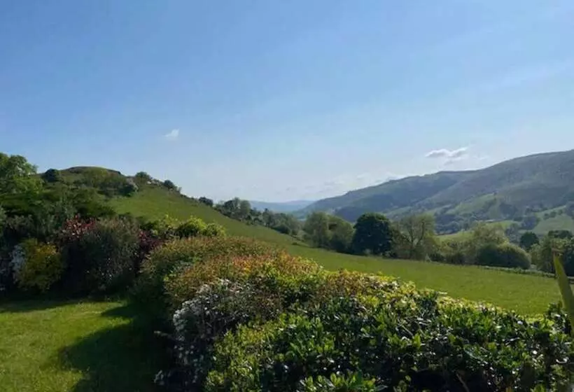 Residenssi Tranquil 3 Bed Cottage Near Lake Vyrnwy