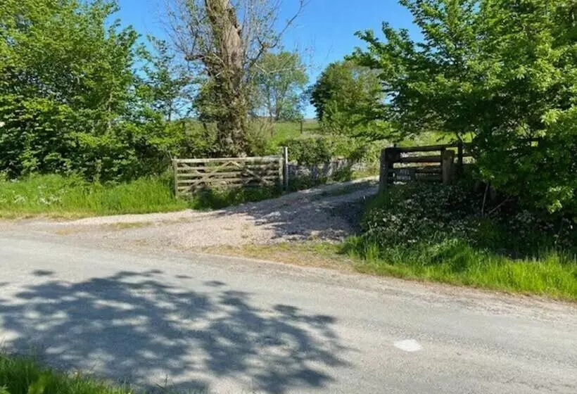 Residenssi Tranquil 3 Bed Cottage Near Lake Vyrnwy