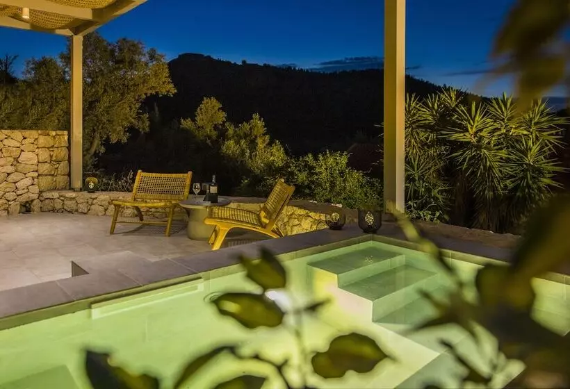 Hotelli Assos Chromata Villas