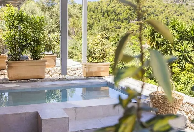 Hotelli Assos Chromata Villas