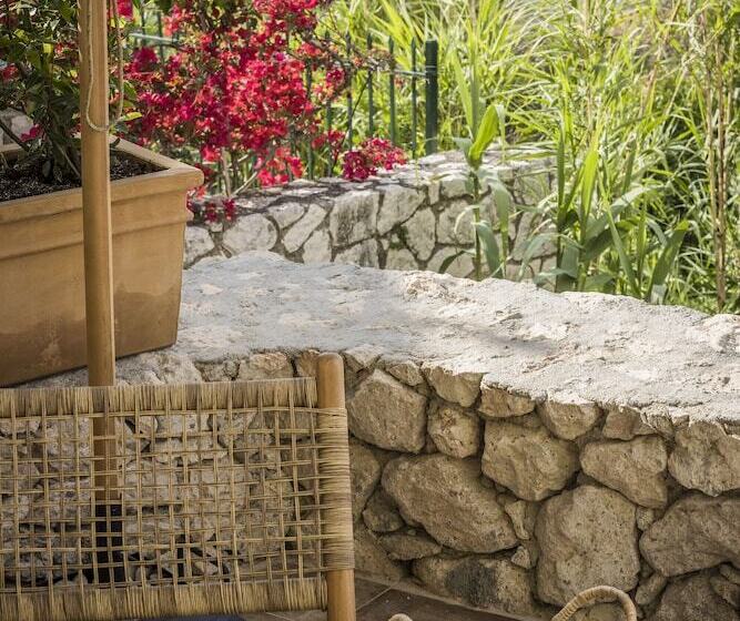 Отель Assos Chromata Villas