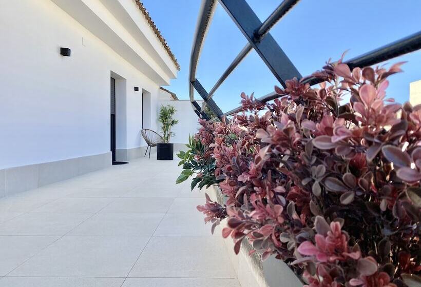 فندق El Balcón De La Reina Suites