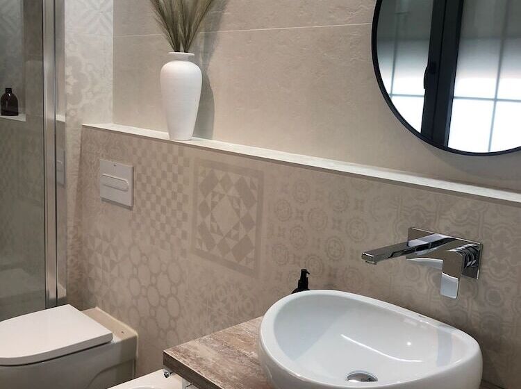 فندق El Balcón De La Reina Suites