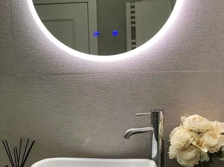 هتل El Balcón De La Reina Suites