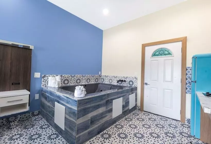 Hotelli La Vyoma Villas, Westpark Hwy 6