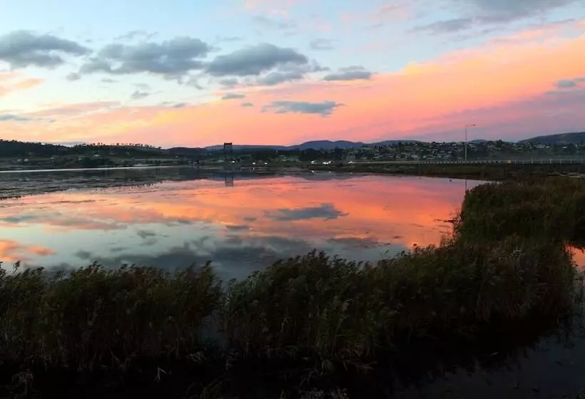ホテル Omeo Clearlake Oaks