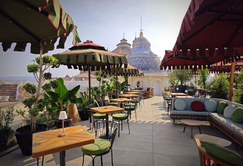 ホテル Palacio Gran Vía, A Royal Hideaway