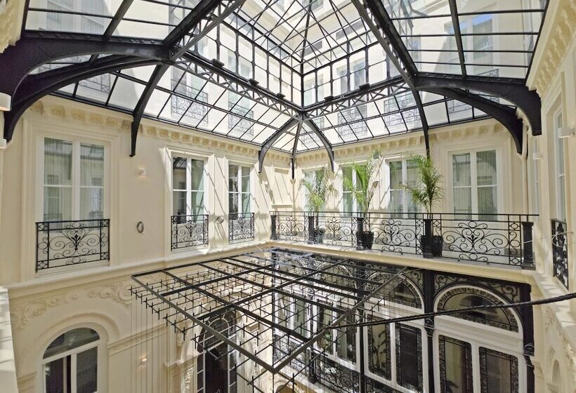 ホテル Palacio Gran Vía, A Royal Hideaway