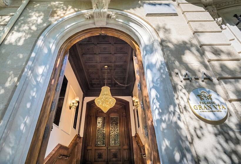 ホテル Palacio Gran Vía, A Royal Hideaway