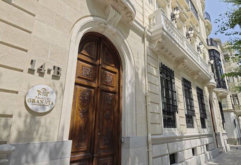 ホテル Palacio Gran Vía, A Royal Hideaway