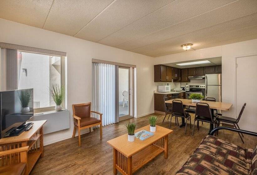 Отель Tahiti Inn