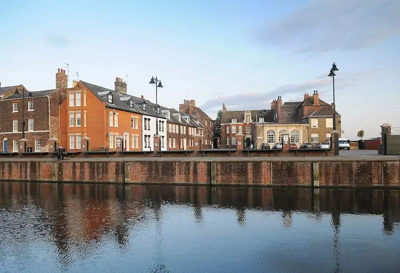 Hotelli The Bank House