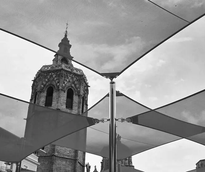 هتل The Valentia Corretgería