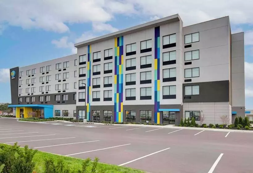 Hotelli Tru By Hilton Toronto Airport West