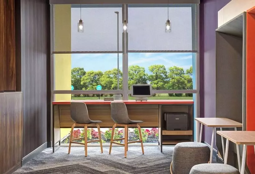 Hotelli Tru By Hilton Toronto Airport West