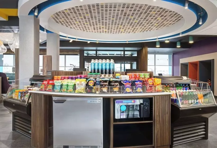 Hotelli Tru By Hilton Toronto Airport West