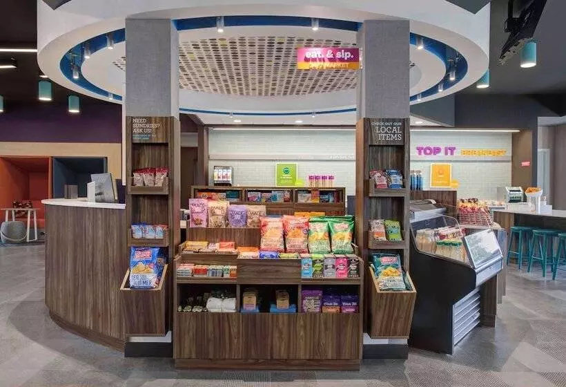 Hotelli Tru By Hilton Toronto Airport West