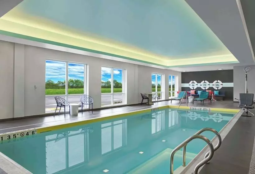 Hotelli Tru By Hilton Toronto Airport West