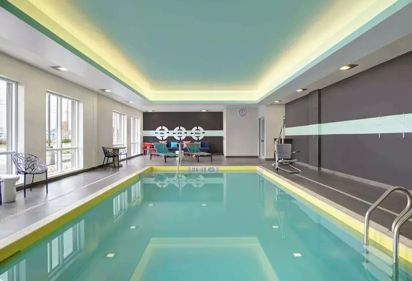 Hotelli Tru By Hilton Toronto Airport West