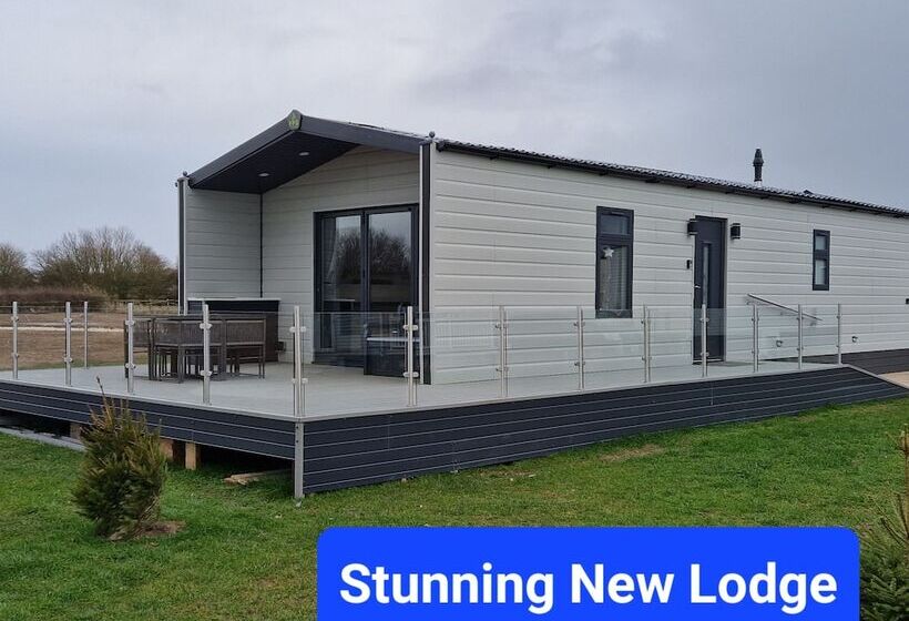 호텔 Waterside Lodge Dog Friendly, Sutton On Sea