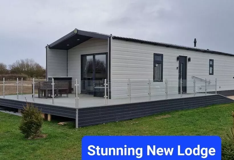 Hotelli Waterside Lodge   Dog Friendly, Sutton On Sea