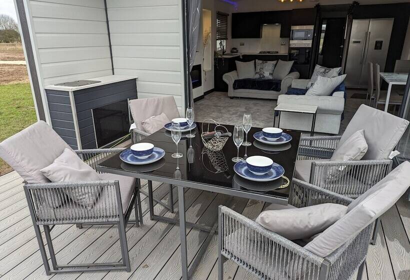 호텔 Waterside Lodge Dog Friendly, Sutton On Sea