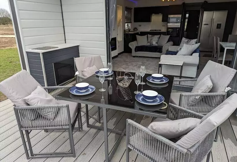 Hotelli Waterside Lodge   Dog Friendly, Sutton On Sea