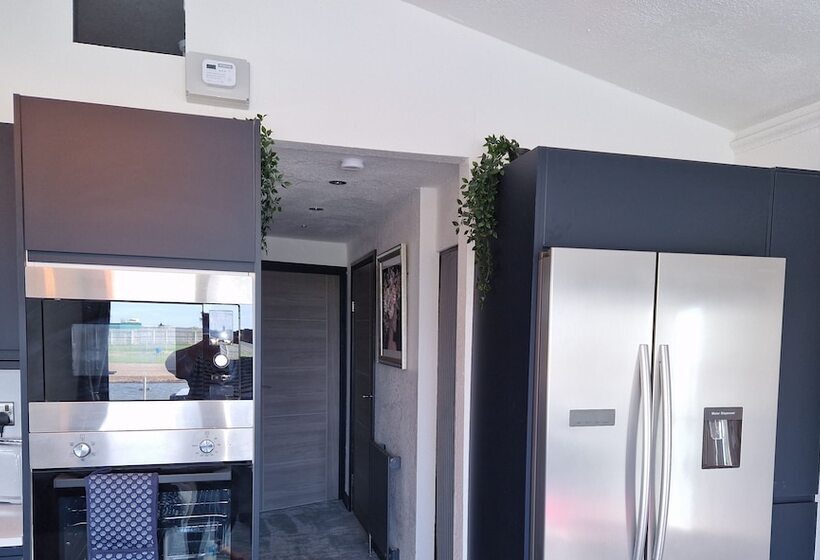 호텔 Waterside Lodge Dog Friendly, Sutton On Sea