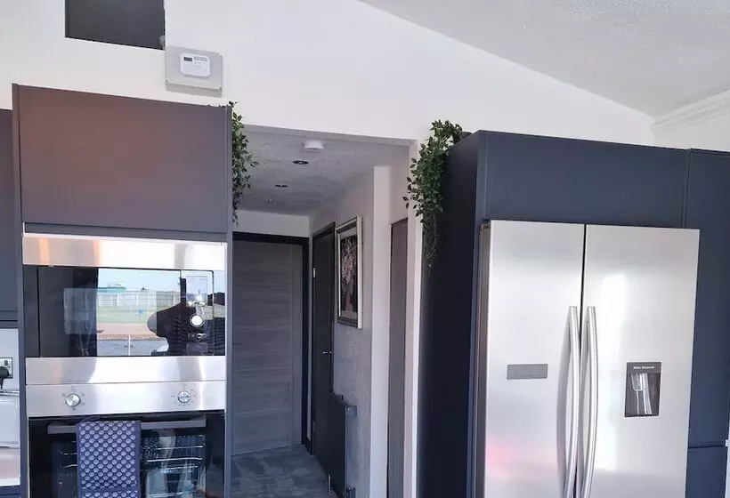 Hotelli Waterside Lodge   Dog Friendly, Sutton On Sea