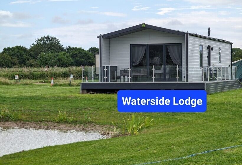 호텔 Waterside Lodge Dog Friendly, Sutton On Sea