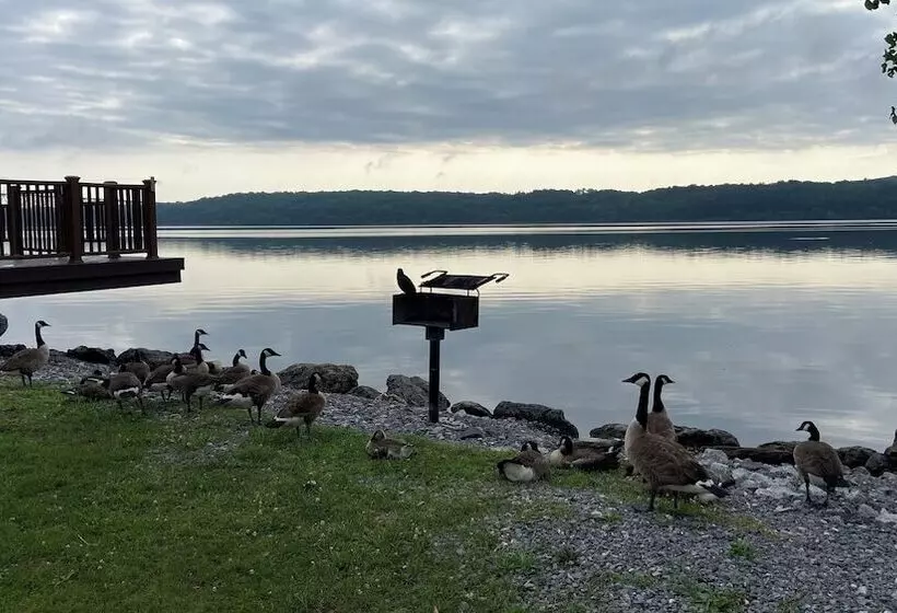 Hudson Valley 9w Motel