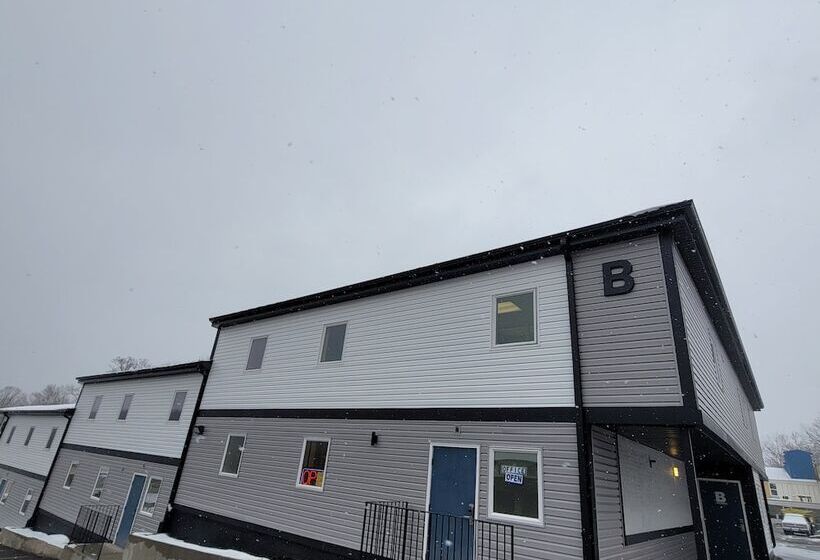 مُتل Richland Inn