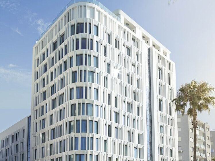 Nyx Hotel Limassol By Leonardo Hotels