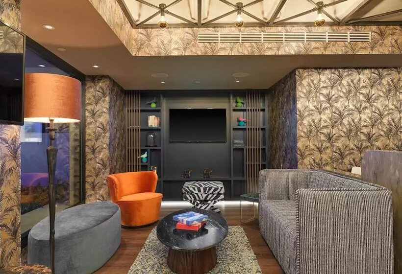 Nyx Hotel Limassol By Leonardo Hotels