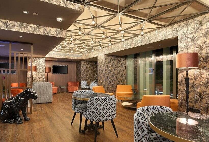 Nyx Hotel Limassol By Leonardo Hotels