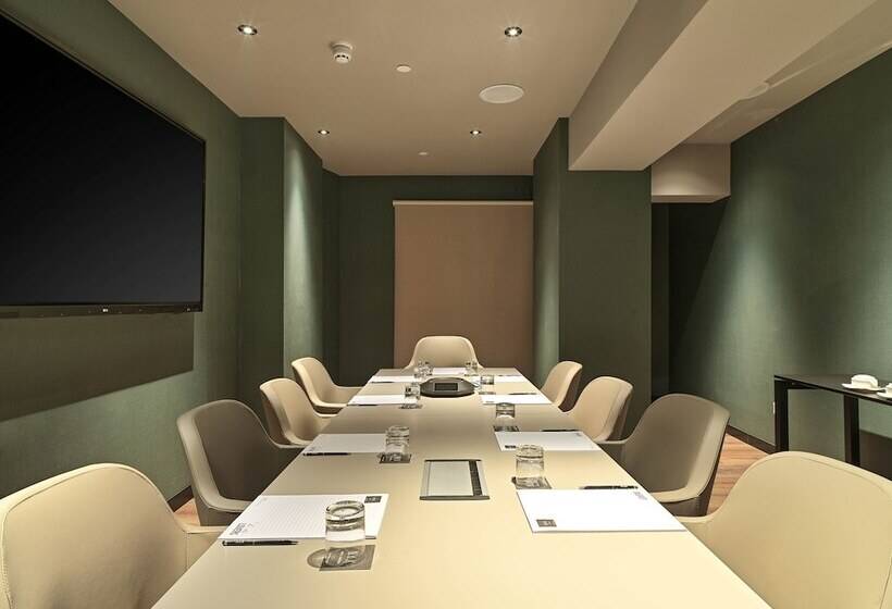 Nyx Hotel Limassol By Leonardo Hotels