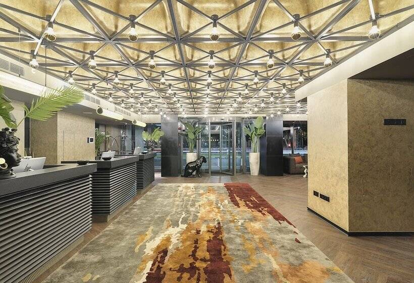 Nyx Hotel Limassol By Leonardo Hotels