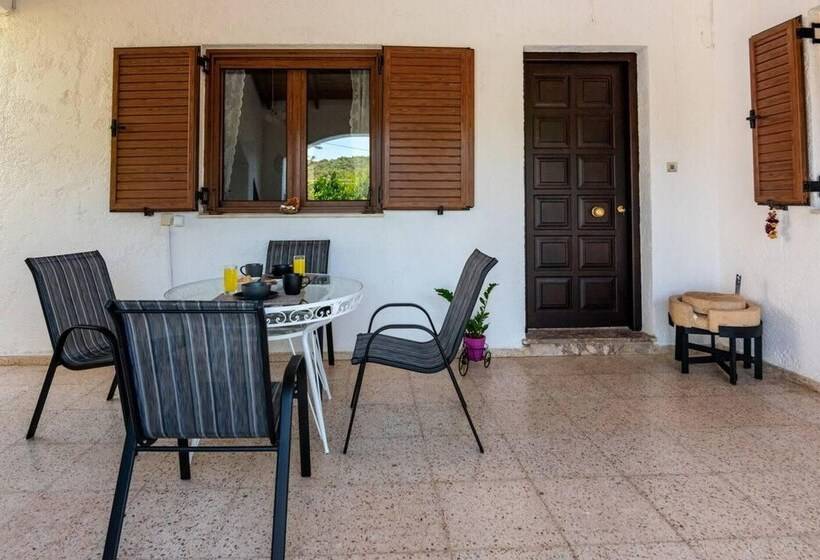 レジデンス Avdou Village House With Pool