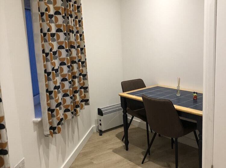 إقامة Captivating 1 Bed Apartment In Southampton