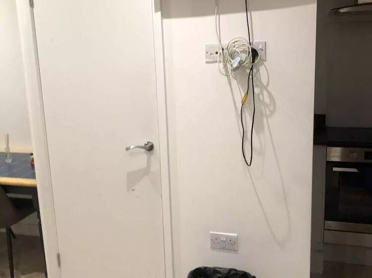 דירת נופש Captivating 1 Bed Apartment In Southampton