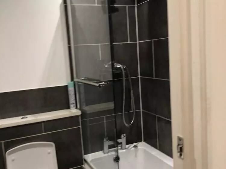 דירת נופש Captivating 1 Bed Apartment In Southampton