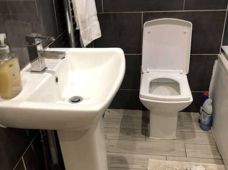 إقامة Captivating 1 Bed Apartment In Southampton