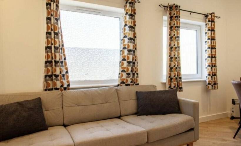 إقامة Captivating 1 Bed Apartment In Southampton
