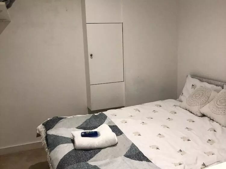 דירת נופש Captivating 1 Bed Apartment In Southampton