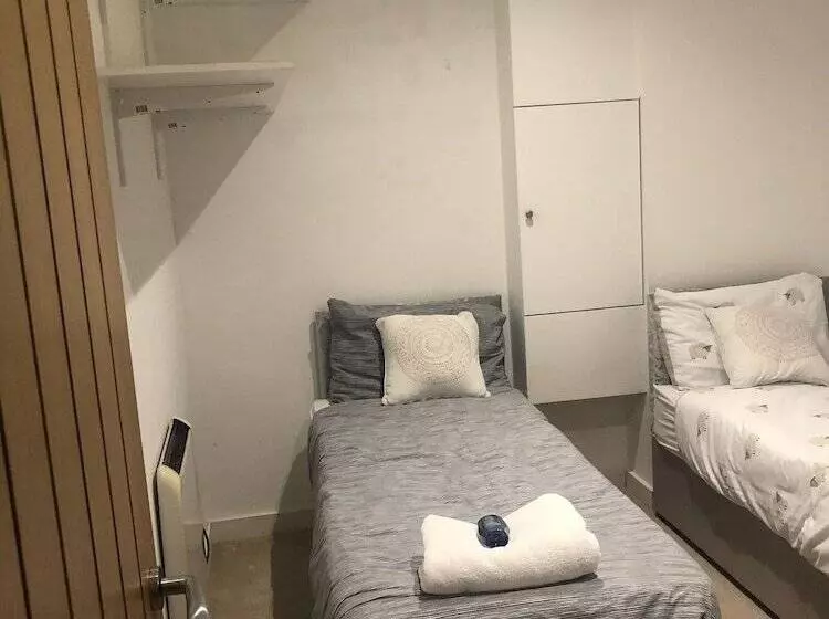 דירת נופש Captivating 1 Bed Apartment In Southampton