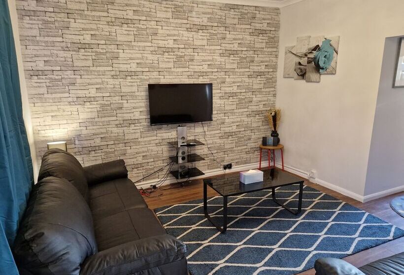 إقامة Chester Le Street S Diamond 3 Bed House